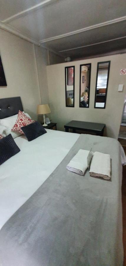 בופורט ווסט Garden Corner Guesthouse מראה חיצוני תמונה