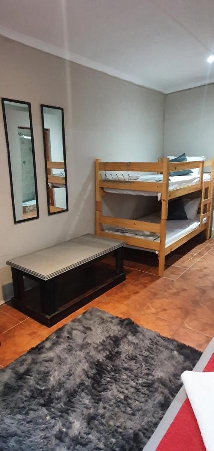 בופורט ווסט Garden Corner Guesthouse מראה חיצוני תמונה