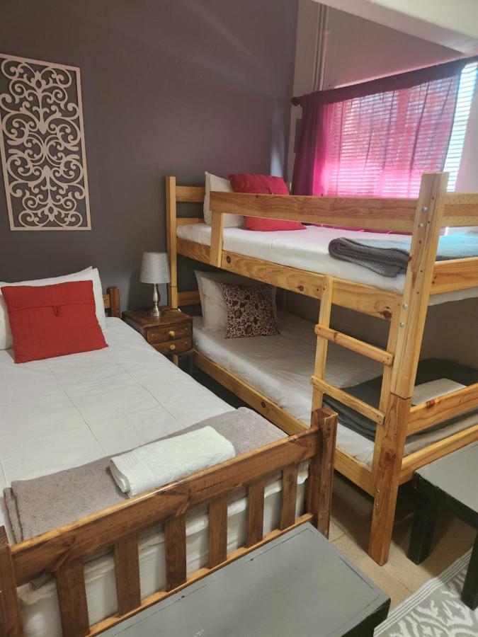 בופורט ווסט Garden Corner Guesthouse מראה חיצוני תמונה