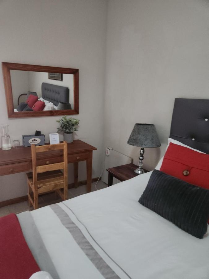 בופורט ווסט Garden Corner Guesthouse מראה חיצוני תמונה
